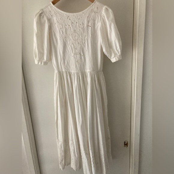 VINTAGE Dress - Picture 6 of 15